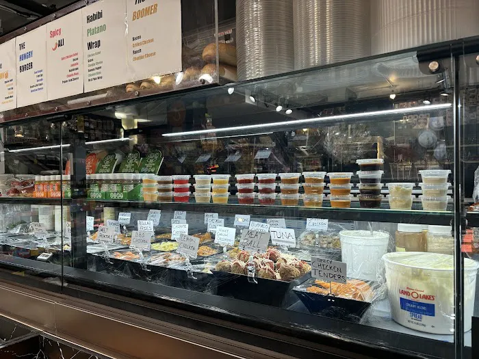 Showfar Farms Market Picture 1