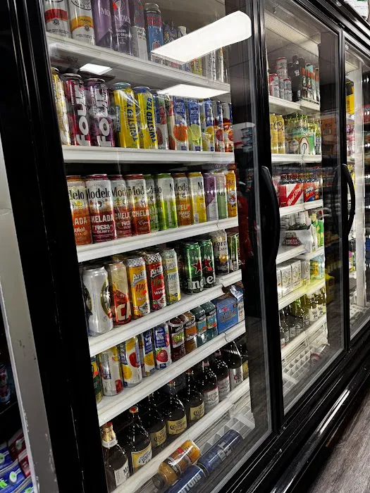Daylen Deli & Grocery Picture 5