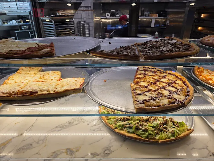 Joe & John's Pizzeria Picture 9
