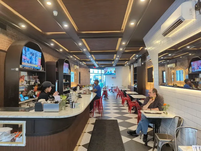 Joe & John's Pizzeria Picture 2