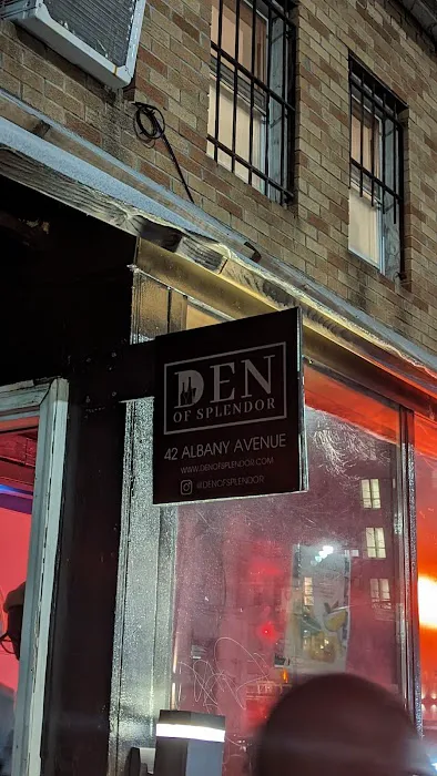 Den of Splendor Picture 5
