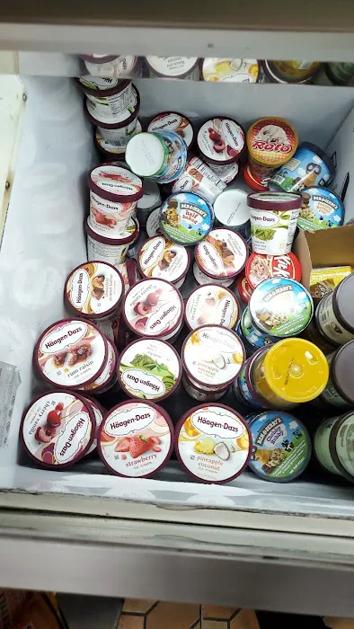 Stay Fresh Deli Picture 9