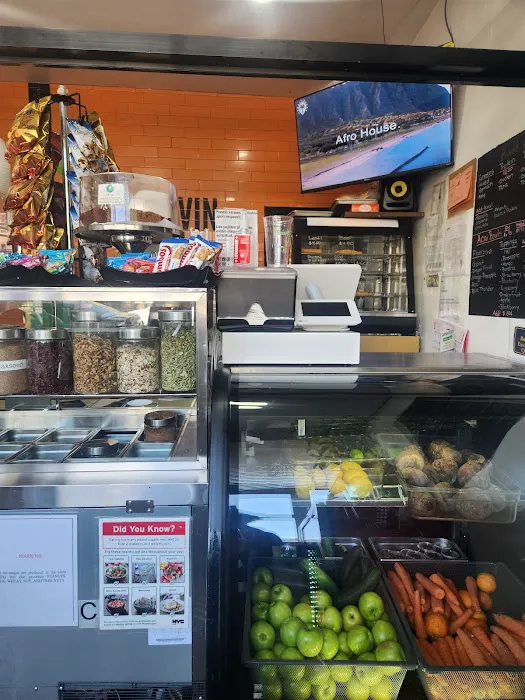 lovin life salad & juice hub Picture 1