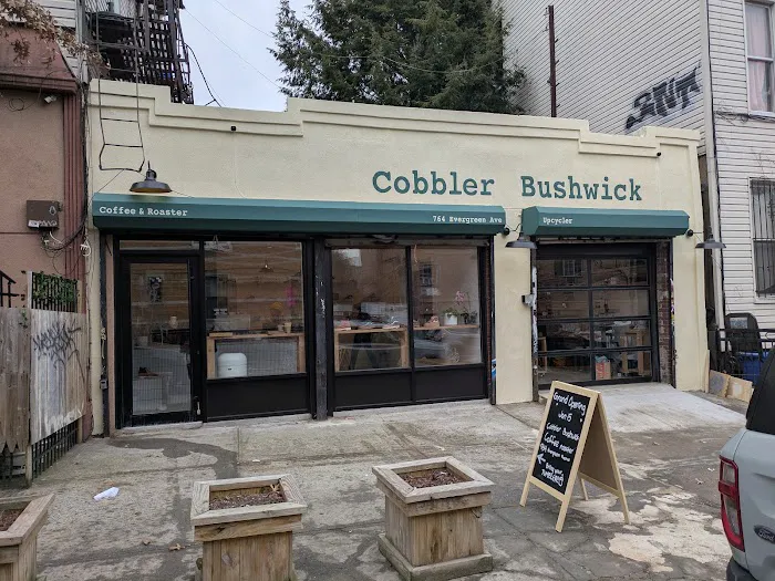 Cobbler Bushwick Roaster Picture 7