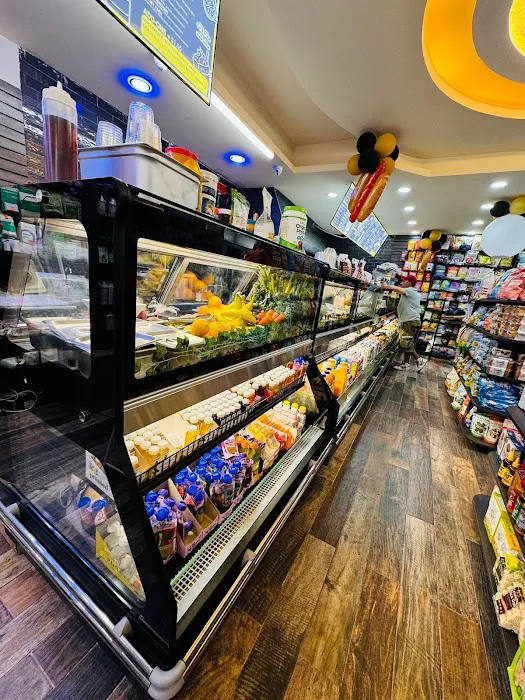 707 Deli & Grill Picture 6