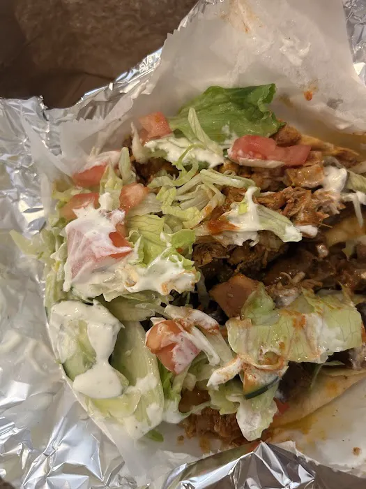 Halalify - Burgers Platters Gyros Chicken Shakes Picture 6