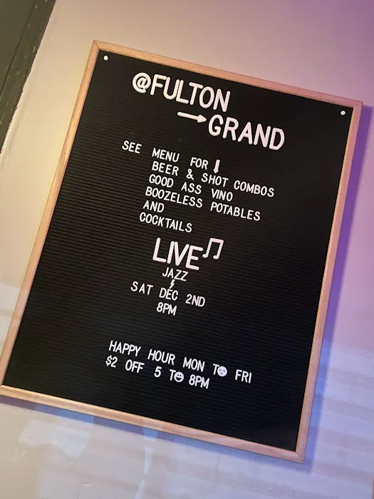 Fulton Grand Picture 2