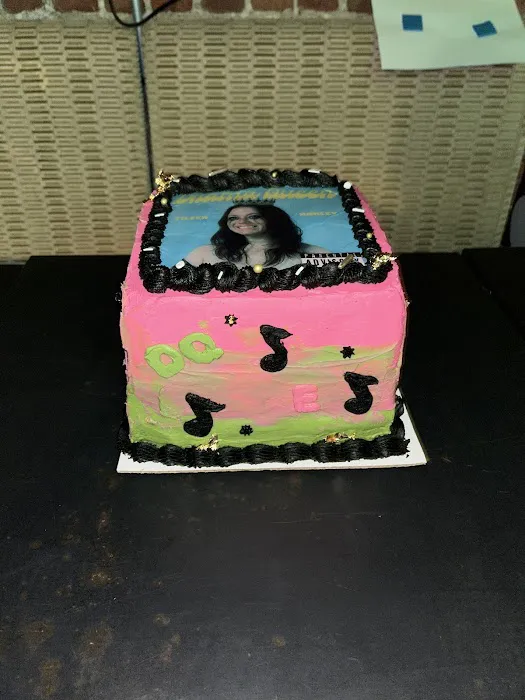 Paradise Construction Bakery Picture 2