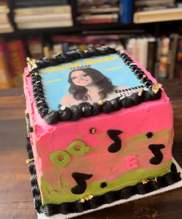 Paradise Construction Bakery Picture 5