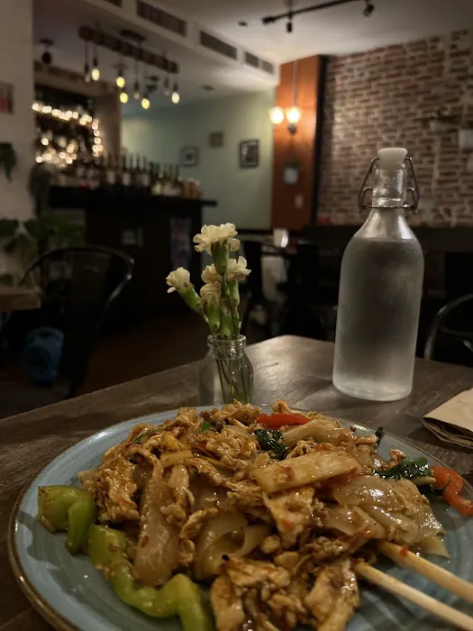 MA Brooklyn Thai-ger Picture 2