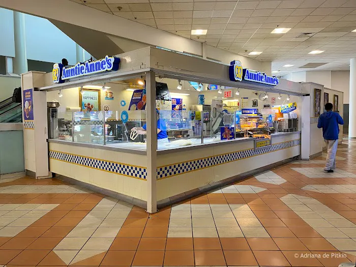 Auntie Anne's Picture 6