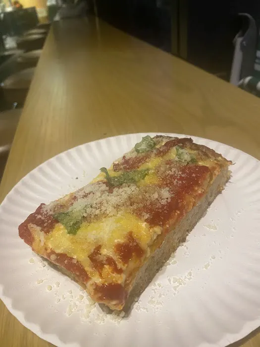 Fini Pizza Barclays Plaza Downtown Brooklyn Picture 7
