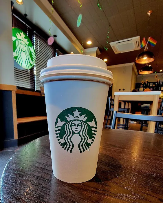 Starbucks Picture 9