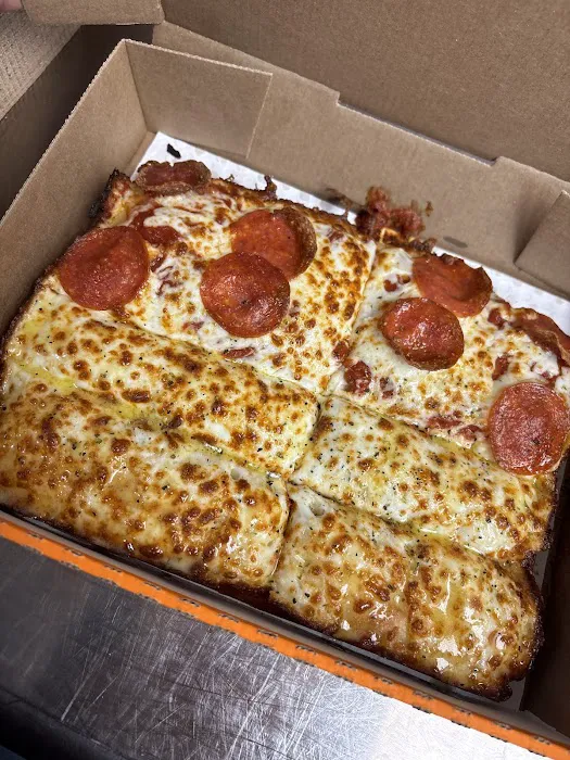 Little Caesars Pizza Picture 10