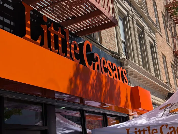 Little Caesars Pizza Picture 6