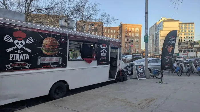 El Pirata Street Food Picture 2