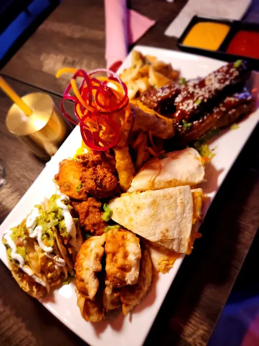 One Fifty One Restaurant & Lounge Picture 1