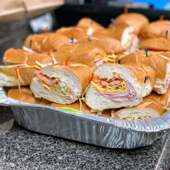 Inwood GOURMET DELI Picture 8