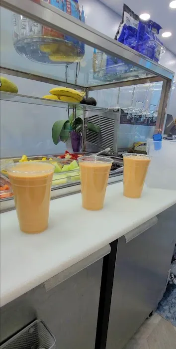 Chinola juice bar Picture 3