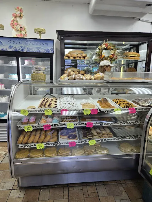 D'Lili Bakery Picture 8