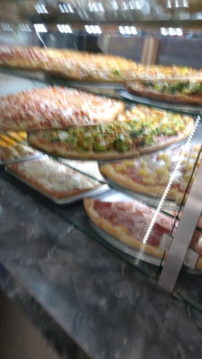Noel's Pizza Picture 3