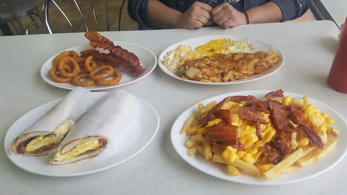 The Famous Jimbo's Hamburger Palace Picture 7