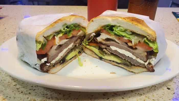 Ginbo’s Hamburger House Picture 3