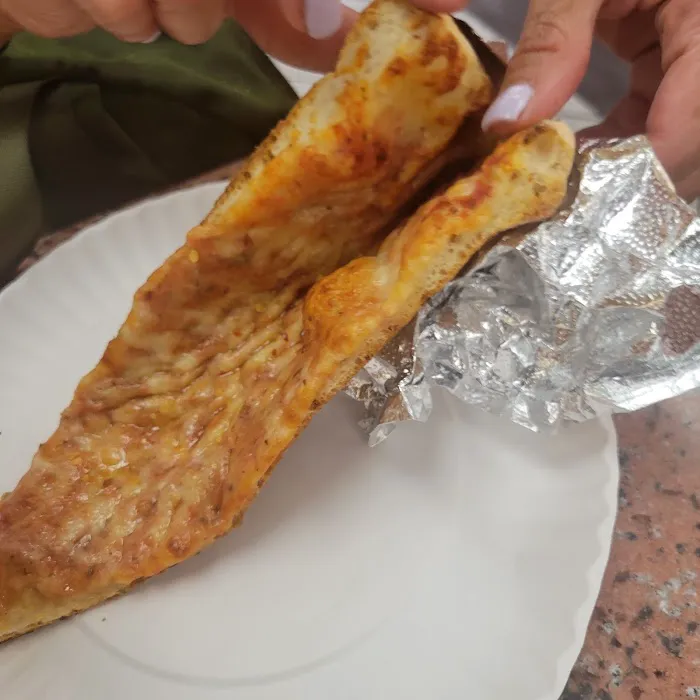 Ray Pizza & Grill Picture 4