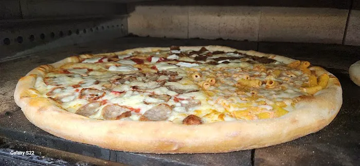 Ray Pizza & Grill Picture 8