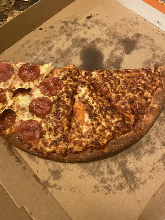Little Caesars Pizza Picture 6