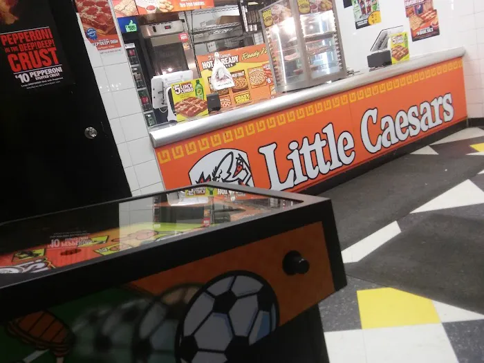 Little Caesars Pizza Picture 1