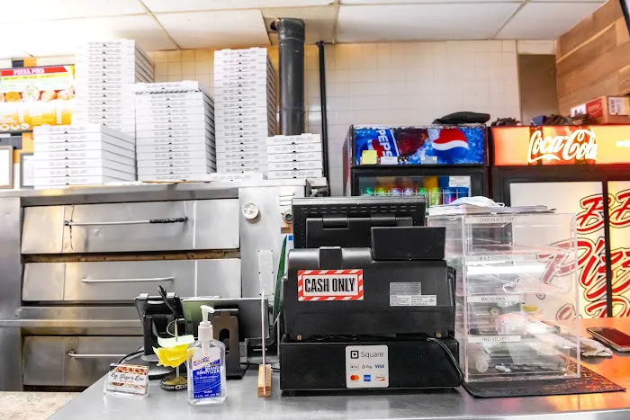 BB Pizza & Dine Picture 4