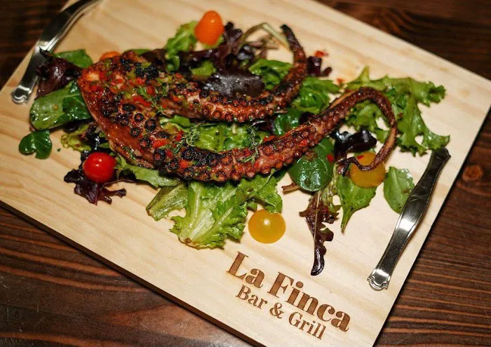 La Finca Bar & Grill Picture 7