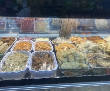 Mo and Hamza Deli