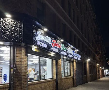 SimpsonSweets, Juice Bar & Convenience