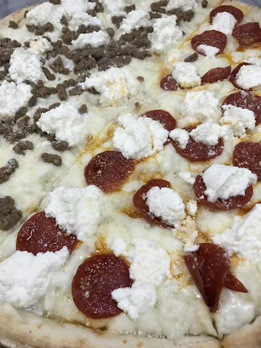 Aldus Pizza Picture 4