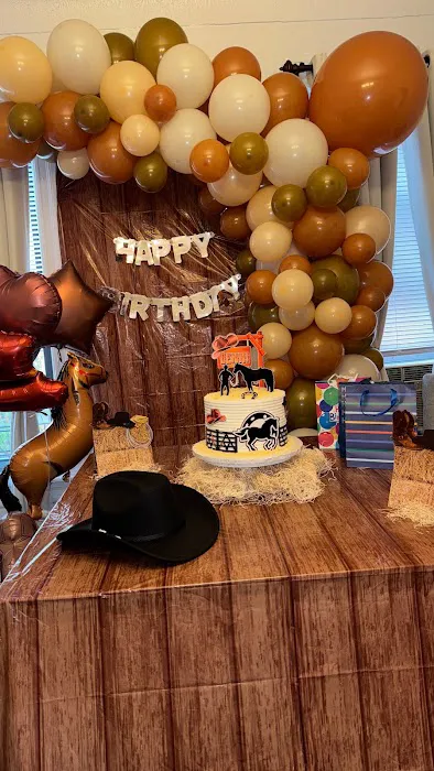 Victor’s bakery Picture 5