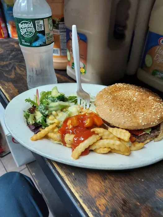 Madison Cafe Picture 3