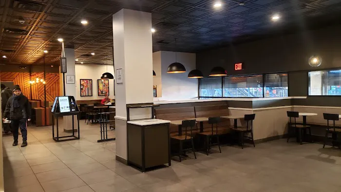 Taco Bell Cantina Picture 2