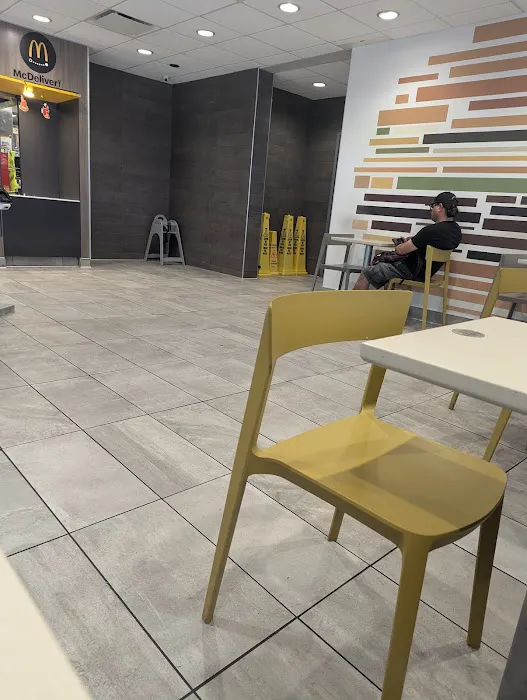 McDonald's Picture 2