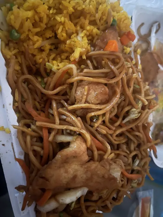 Happy Wok Picture 9