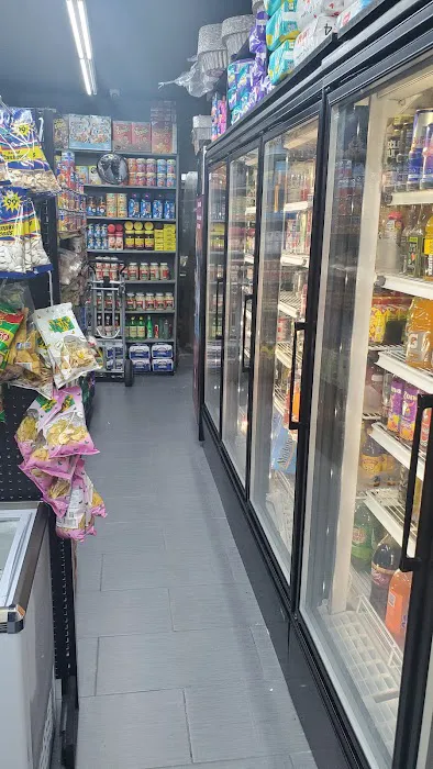 Hoe Deli Grocery Picture 4