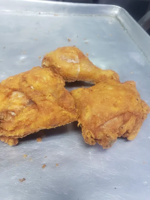 New Mama's Fried Chicken & Pizza Picture 4