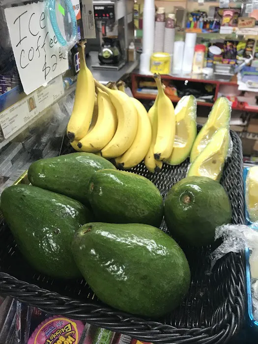 G Deli Market Picture 1