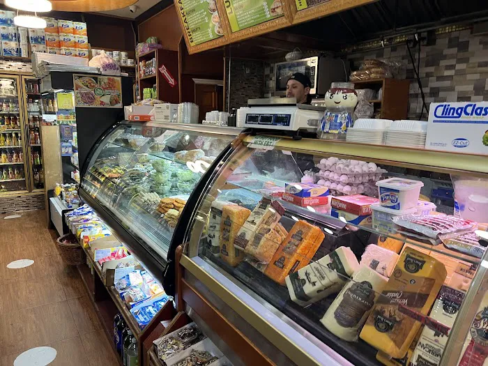 Cherry Valley Gourmet Deli Picture 4