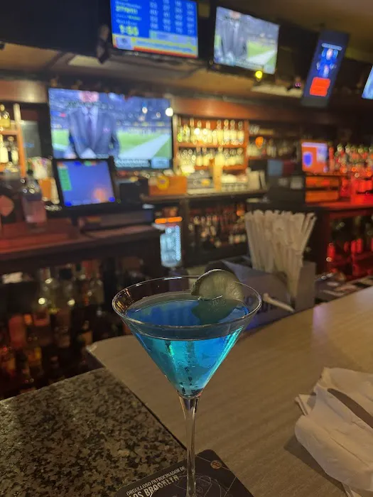 Essence Bar and Grill Picture 6