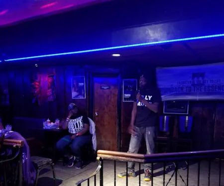 Essence Bar and Grill