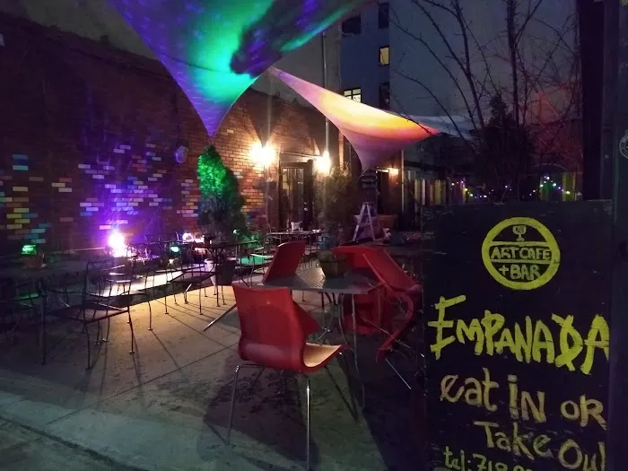 Art Cafe + Bar Picture 7