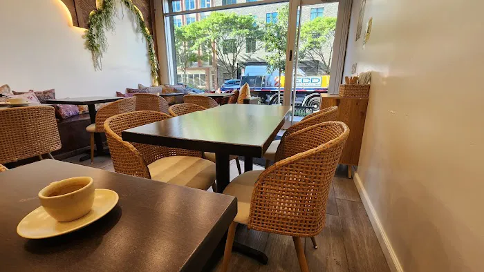 Ruhani Cafe Picture 3