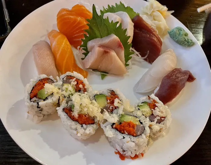 Hiroto Sushi Picture 7